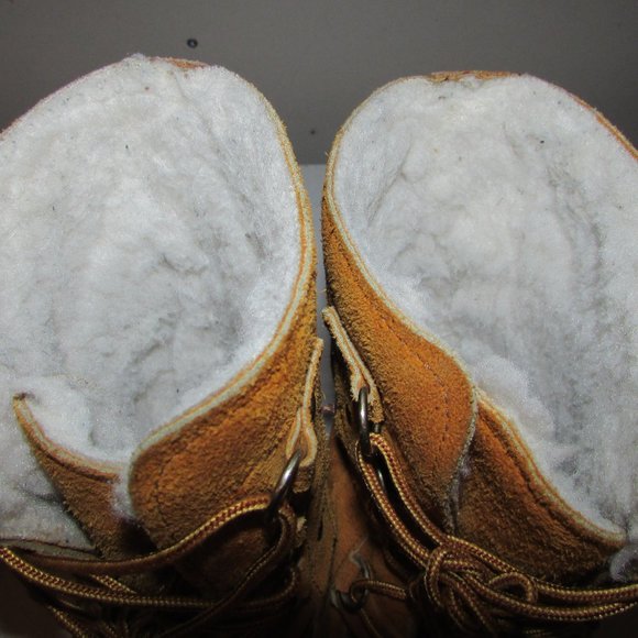 VINTAGE Genuine Leather Mukluks - Sz 7-8 - Picture 3 of 3